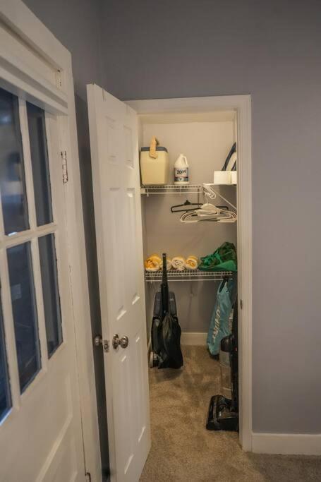 Historic Coastal Haven- Pet Friendly Fast Wi-Fi Villa Norfolk Exterior foto