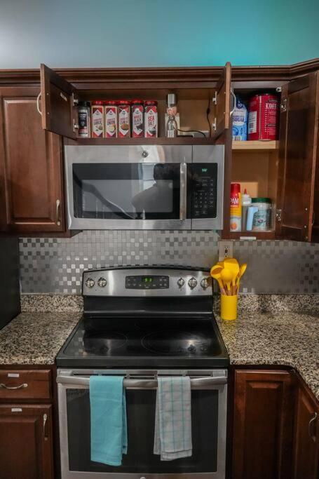 Historic Coastal Haven- Pet Friendly Fast Wi-Fi Villa Norfolk Exterior foto