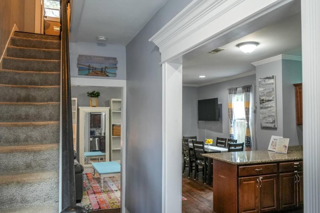 Historic Coastal Haven- Pet Friendly Fast Wi-Fi Villa Norfolk Exterior foto
